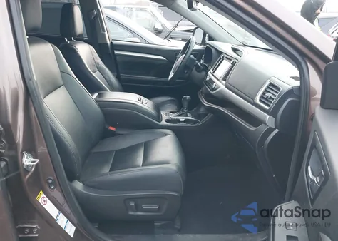 2019 Toyota Highlander Xle из США, поврежденный, VIN 5TDJZRFH6KS945384